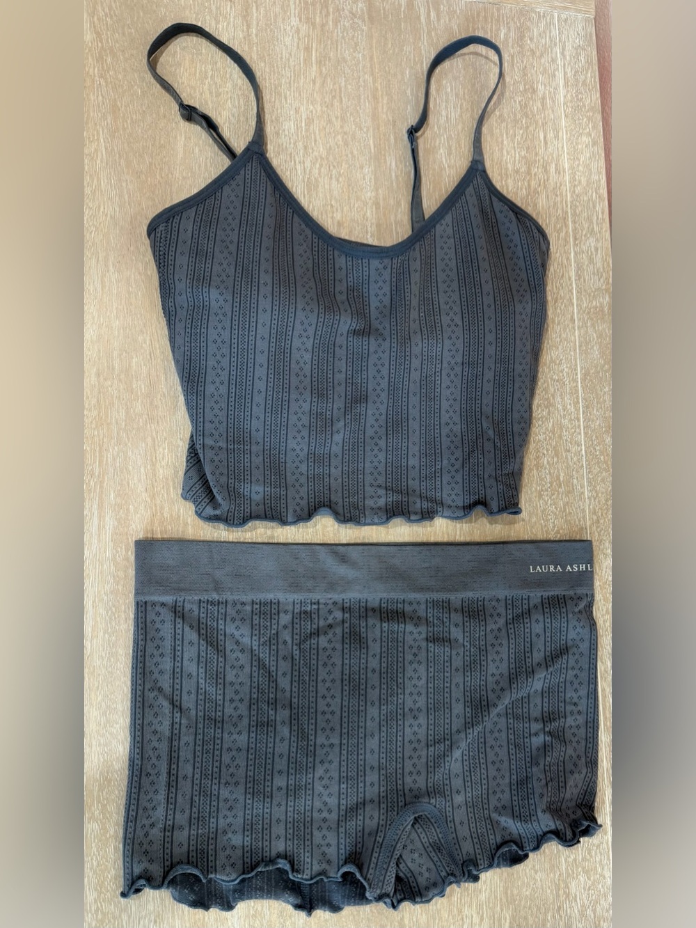 Pj Set - Picture 4 of 8